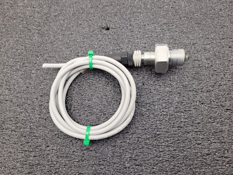 SICK MHF15-21NG1PSM Fluid Level Sensor MHF15 Optical Switch 1052237 w/ Cable