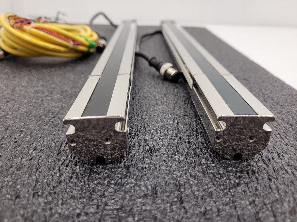 Banner SLPE25-410NP8 SLPR25-410NP8 Light Curtain Kit 410mm Long 0.1-7m Range 24V