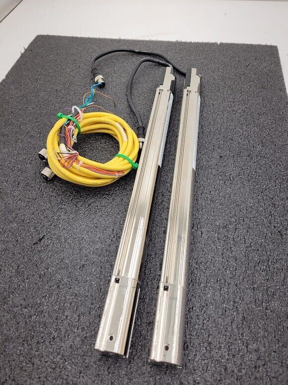 Banner SLPE25-410NP8 SLPR25-410NP8 Light Curtain Kit 410mm Long 0.1-7m Range 24V