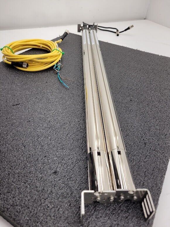 Banner SLPE14-690NPS SLPR14-690NPS Light Curtain Kit 690mm Long 0.1-7m Range