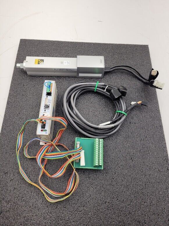 IAI Robo Cylinder Linear Piston Actuator 100mm Stroke w/ RCP2 24VDC Controller