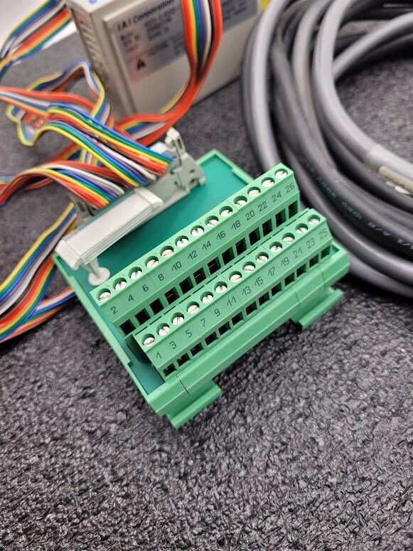 IAI Robo Cylinder Linear Piston Actuator 100mm Stroke w/ RCP2 24VDC Controller