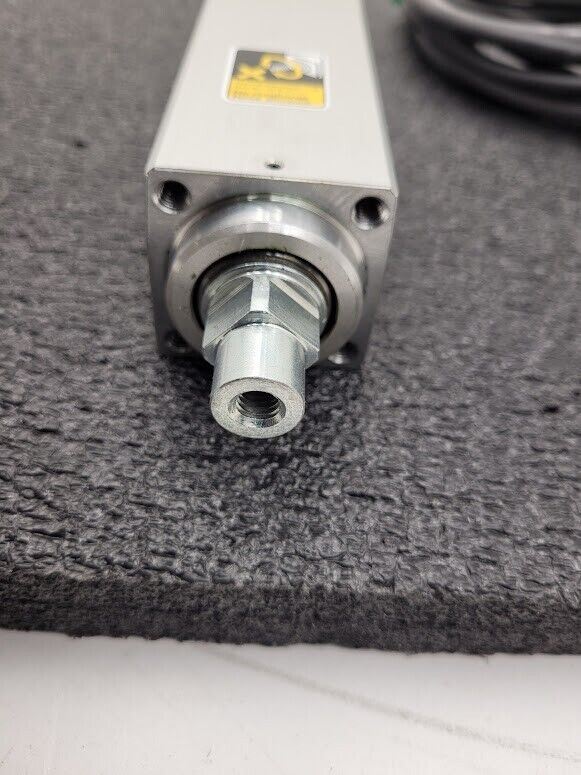 IAI Robo Cylinder Linear Piston Actuator 100mm Stroke w/ RCP2 24VDC Controller