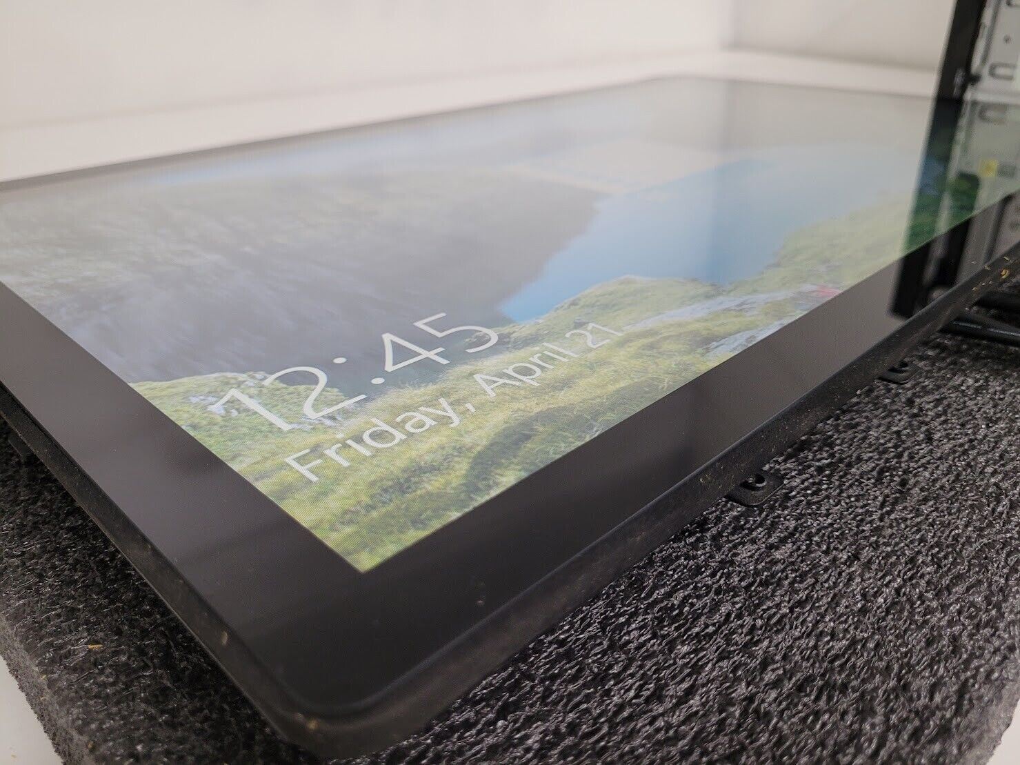 Elo Touch Solutions ET2494L 24-inch LED-Backlit Touchscreen LCD Monitor OSD Fob