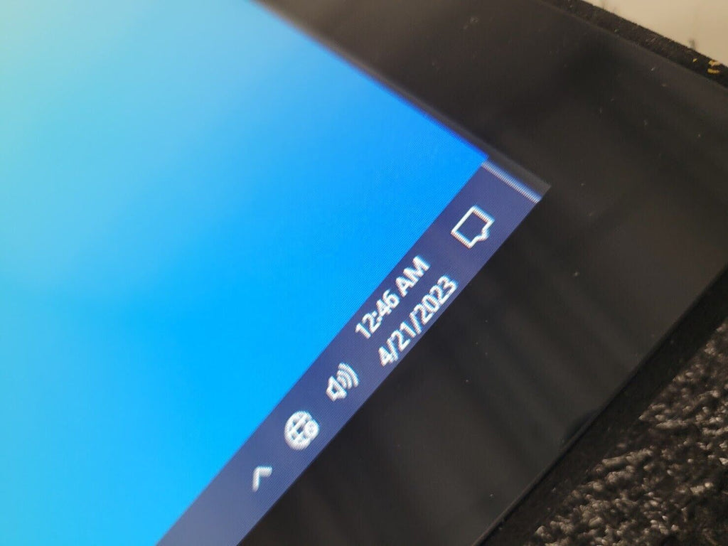 Elo Touch Solutions ET2494L 24-inch LED-Backlit Touchscreen LCD Monitor OSD Fob