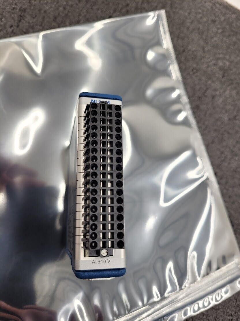 NI9205 ±10 V 250 kS/s 16-Bit 32-Channel C Series Voltage Analog Input Module