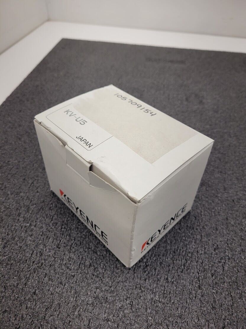 Keyence KV-U5 DC Power Distributor Module PLC Unit