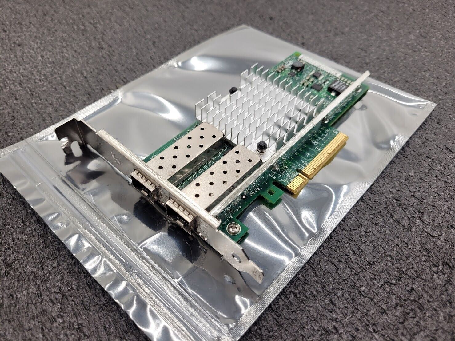 Intel X520-DA2 Dual Port SFP+ 10GbE NIC Adapter Full Height PCI