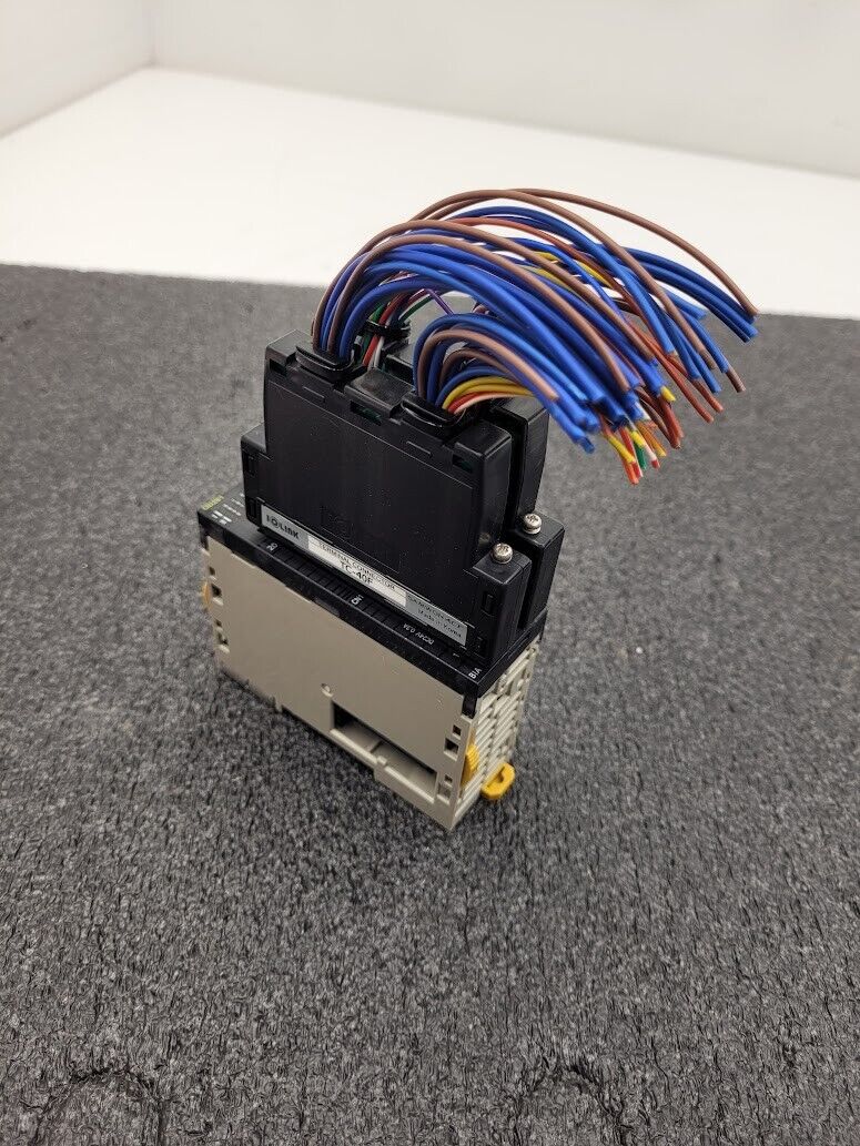 Omron CJ1W-OD261 Output Unit w/ IOLink Terminal Connector Breakout TC-40F 24VDC