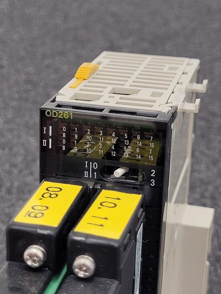 Omron CJ1W-OD261 Output Unit w/ IOLink Terminal Connector Breakout TC-40F 24VDC
