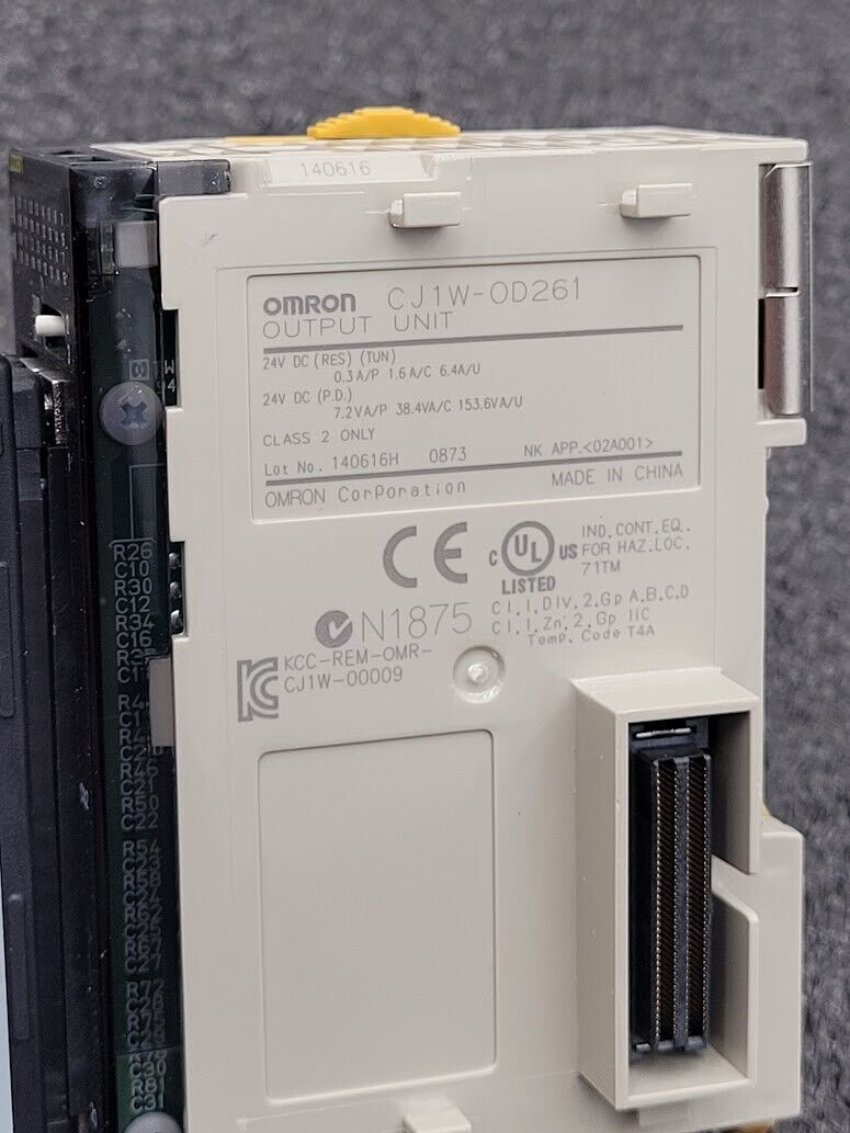 Omron CJ1W-OD261 Output Unit w/ IOLink Terminal Connector Breakout TC-40F 24VDC