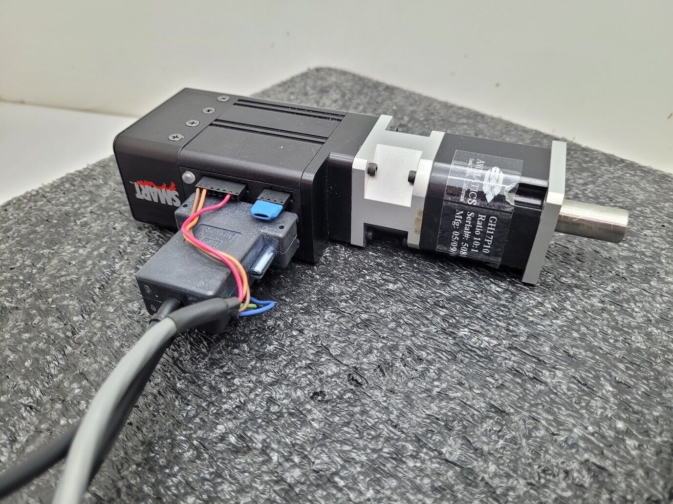 Animatics SmartMotor SM1720M w/ GH17P10 10:1 Gearhead PS42V6A Power Supply