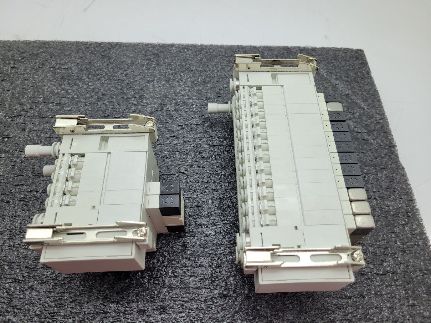 SMC Valve Block Solenoid Manifold LOT VQ1200-51, VQ1200-51 24VDC 0.1-0.7 MPa