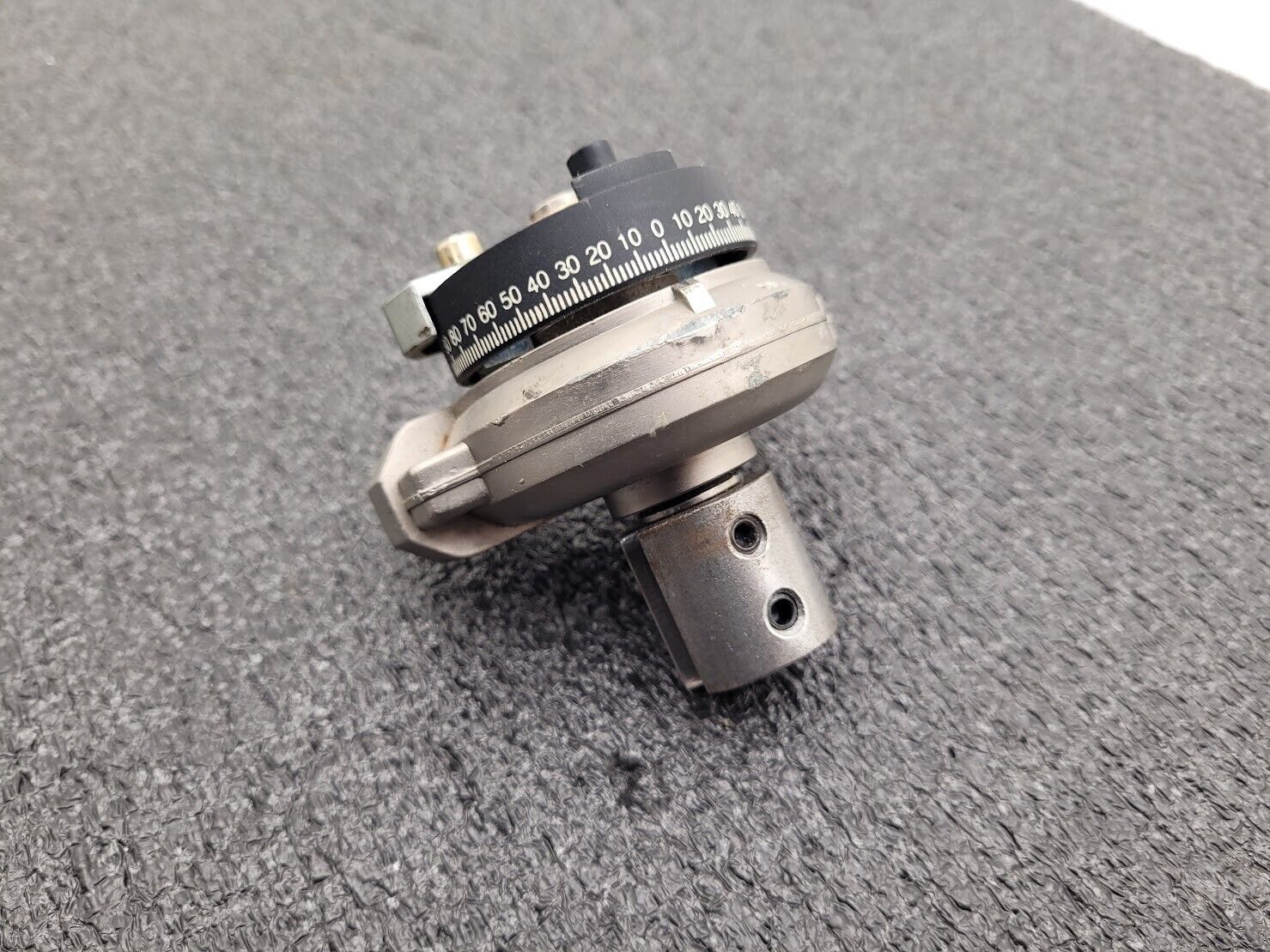 FESTO DSR-16-180-P Rotating Cylinder 116PSI 180 Degrees Adjustable Rotation