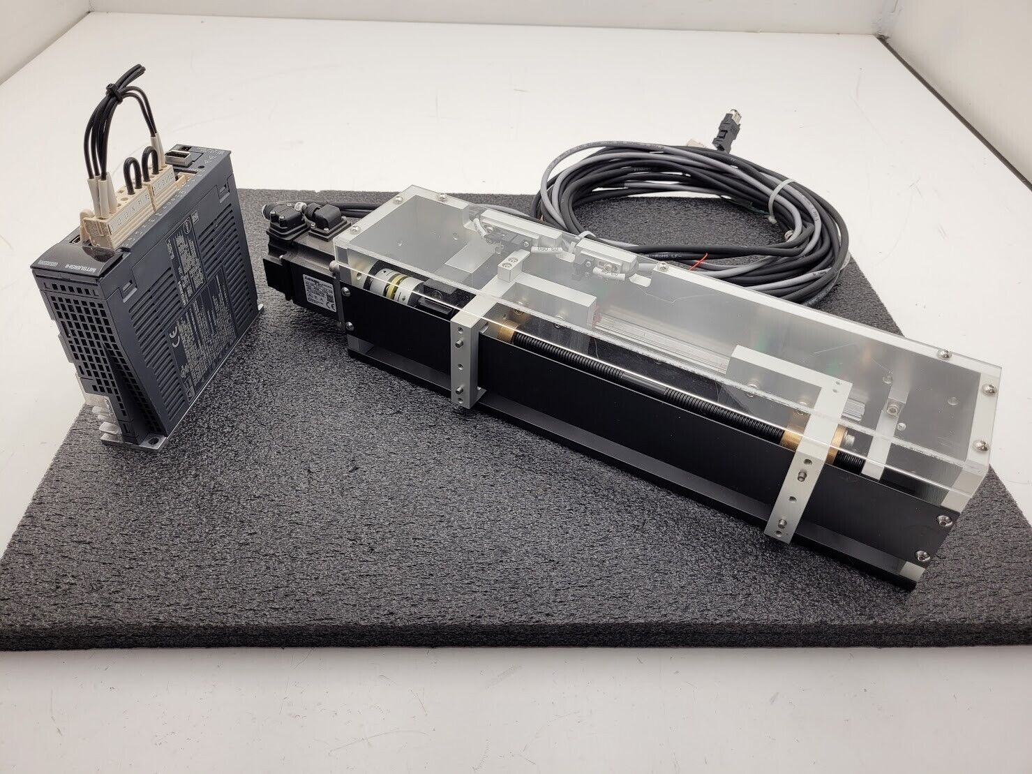 Mitsubishi 200W Servo Adjustable Width Control System HF-KP23 + MR-J3-20A Unit B
