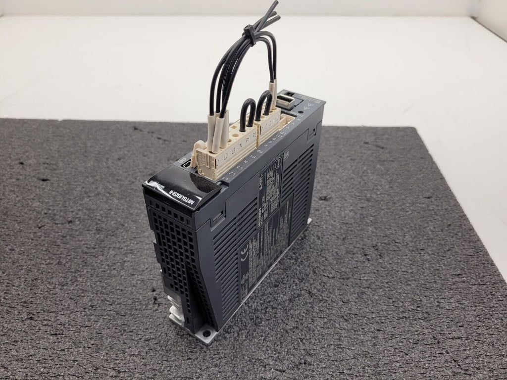 Mitsubishi 200W Servo Adjustable Width Control System HF-KP23 + MR-J3-20A Unit B