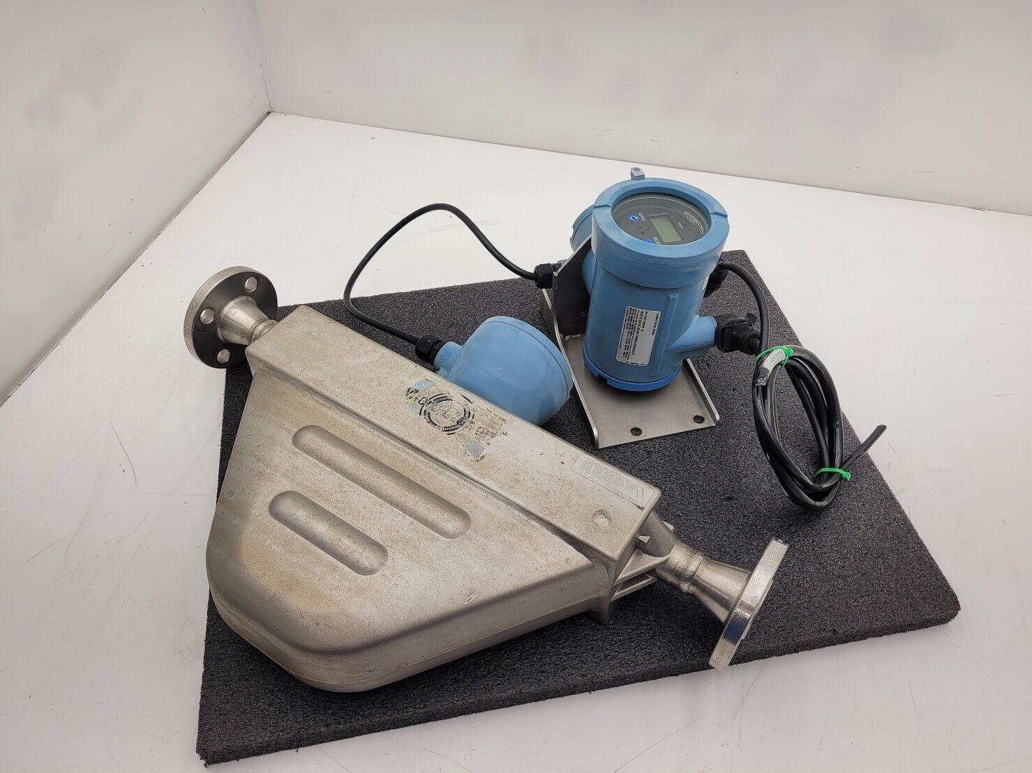 Micro Motion  Mass Flow Coriolis Meter Sensor R100S128NQBZEZZZZ 1" +Transmitter