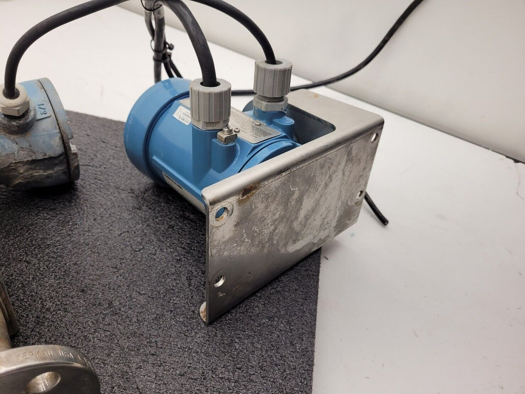 Micro Motion  Mass Flow Coriolis Meter Sensor R100S128NQBZEZZZZ 1" +TX Unit A