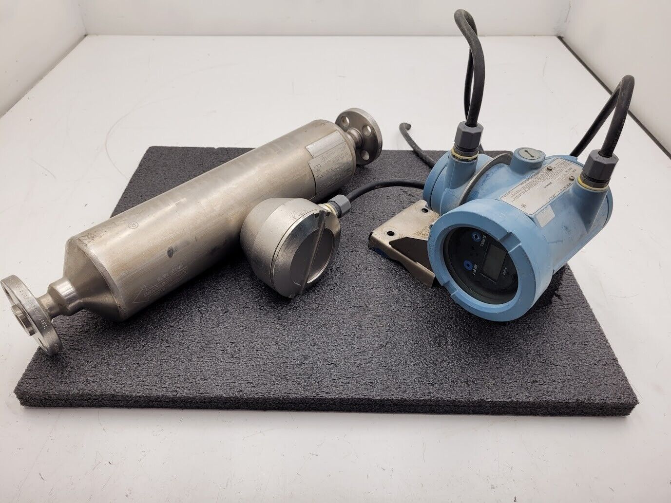 Micro Motion Mass Flow Coriolis Sensor T075T613SABZEZZZZ Transmitter 1/2" Unit B