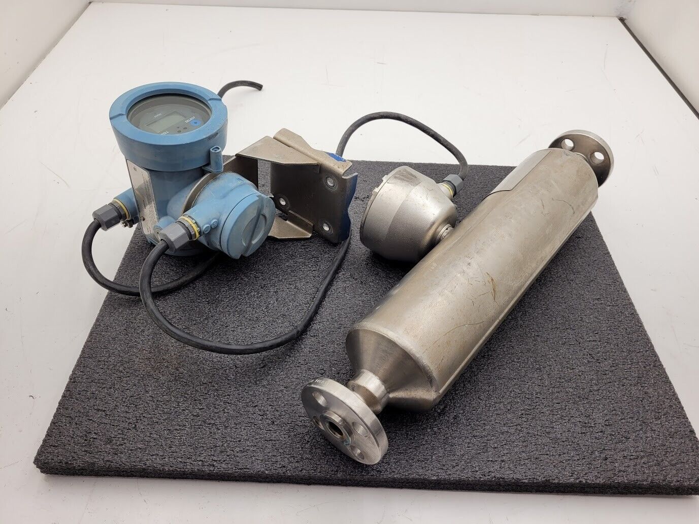 Micro Motion Mass Flow Coriolis Sensor T075T613SABZEZZZZ Transmitter 1/2" Unit B