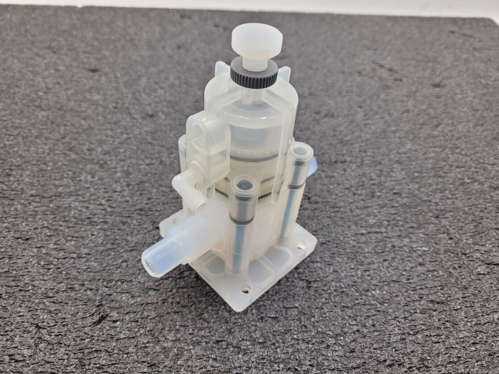 AMAT Furon High Purity Valve 1106127 CDV2-F88 NC 1/2" Pneumatically Actuated