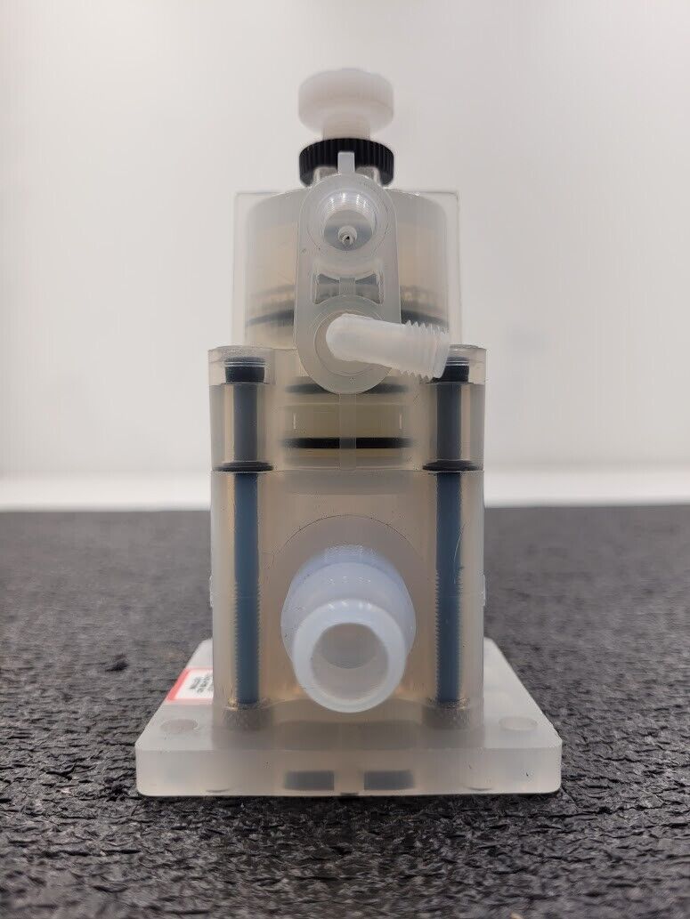 AMAT Furon High Purity Valve 1106127 CDV2-F88 NC 1/2" Pneumatically Actuated