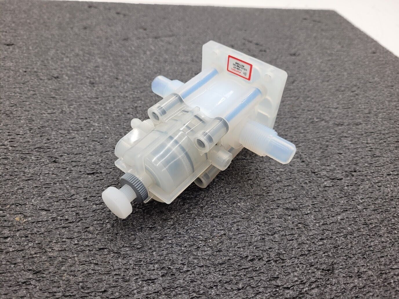 AMAT Furon High Purity Valve 1106127 CDV2-F88 NC 1/2" Pneumatically Actuated