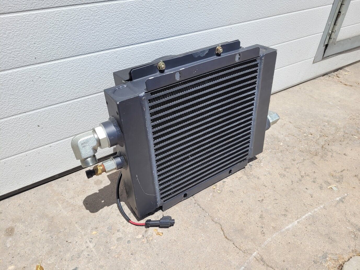 American Cooling Systems Hydraulic Oil Cooler Radiator 24714AM + 12VDC Fan