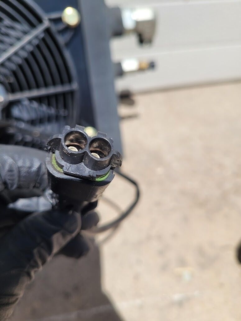 American Cooling Systems Hydraulic Oil Cooler Radiator 24714AM + 12VDC Fan