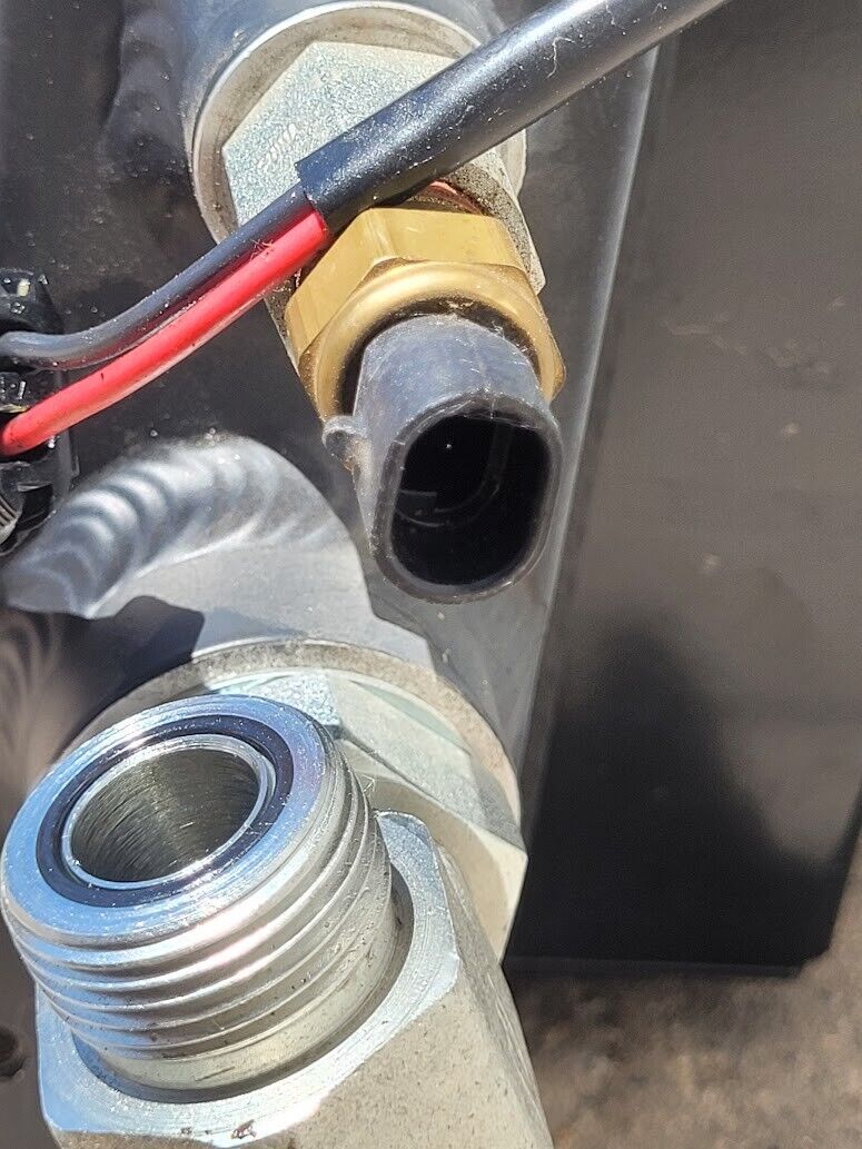 American Cooling Systems Hydraulic Oil Cooler Radiator 24714AM + 12VDC Fan