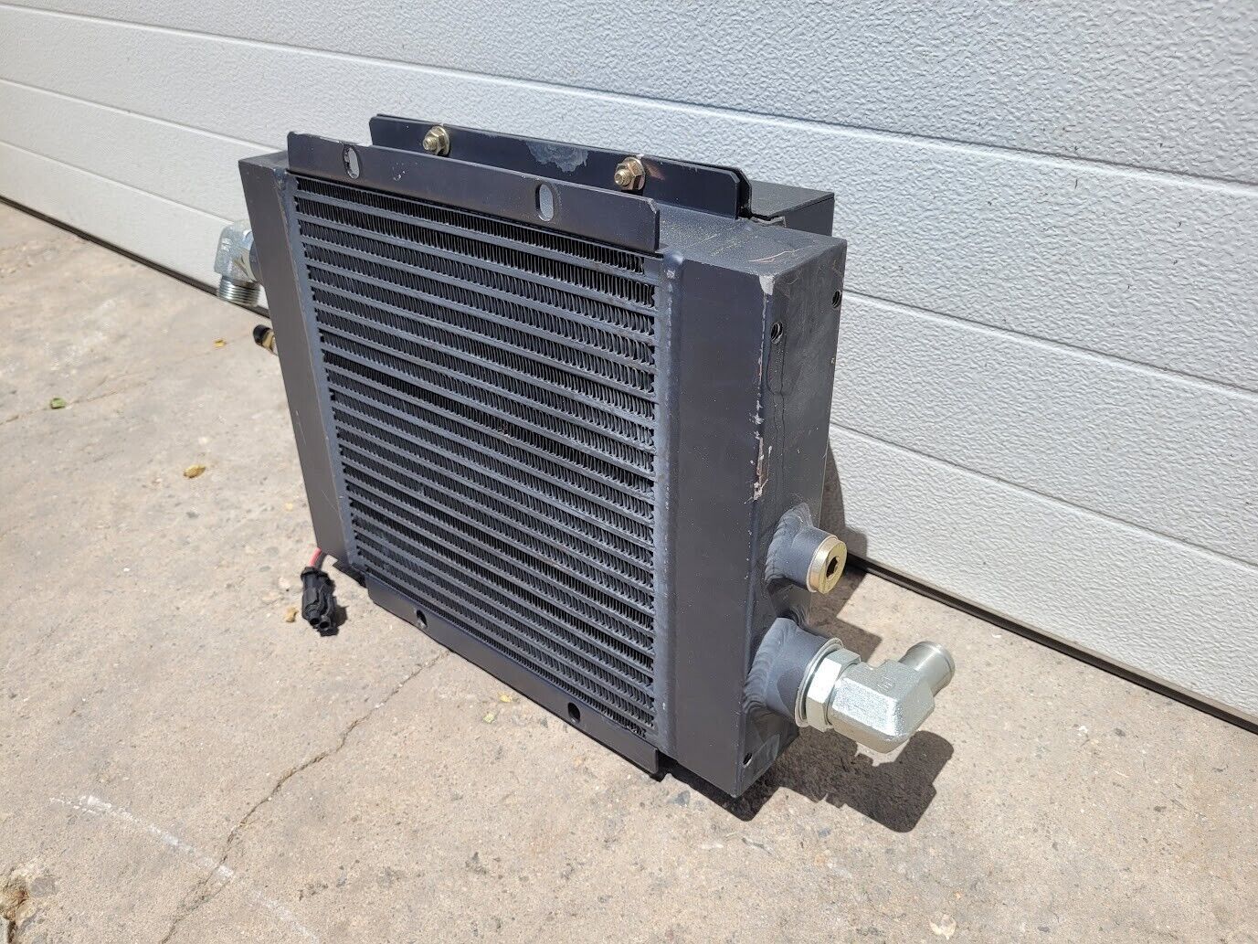 American Cooling Systems Hydraulic Oil Cooler Radiator 24714AM + 12VDC Fan