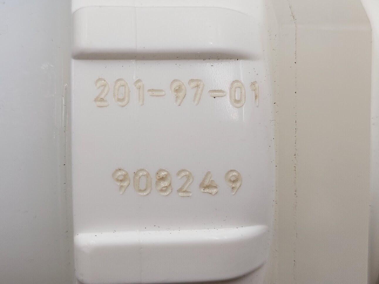 Entegris Fluoroware 201-97-01 2-Way Manual Diaphragm Valve 1/4" Flaretek Fitting