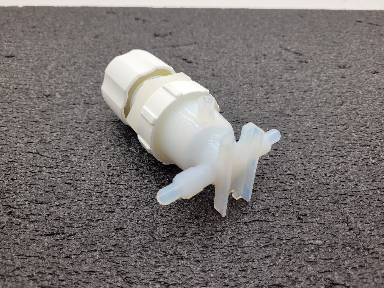 Entegris Fluoroware 201-97-01 2-Way Manual Diaphragm Valve 1/4" Flaretek Fitting