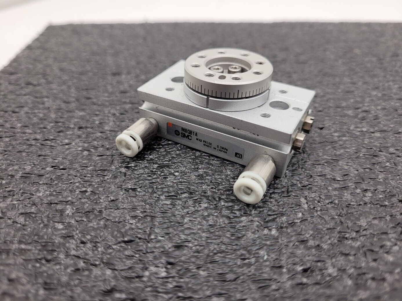 SMC MSQB1A Pinion Tiny Rotary Actuator Pneumatic Cylinder Table 1"x2"