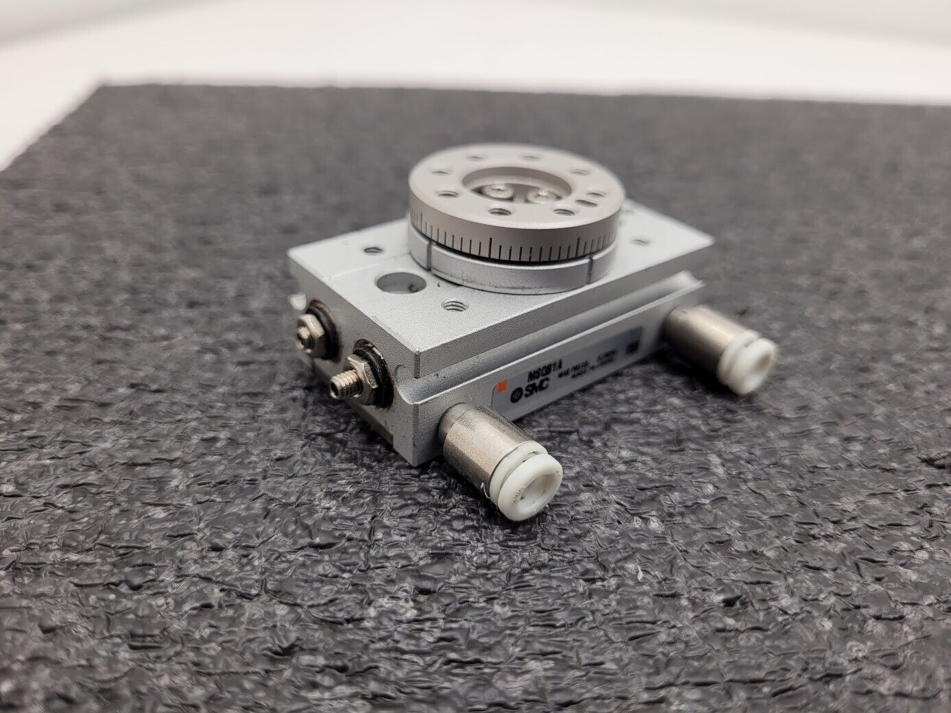 SMC MSQB1A Pinion Tiny Rotary Actuator Pneumatic Cylinder Table 1"x2"
