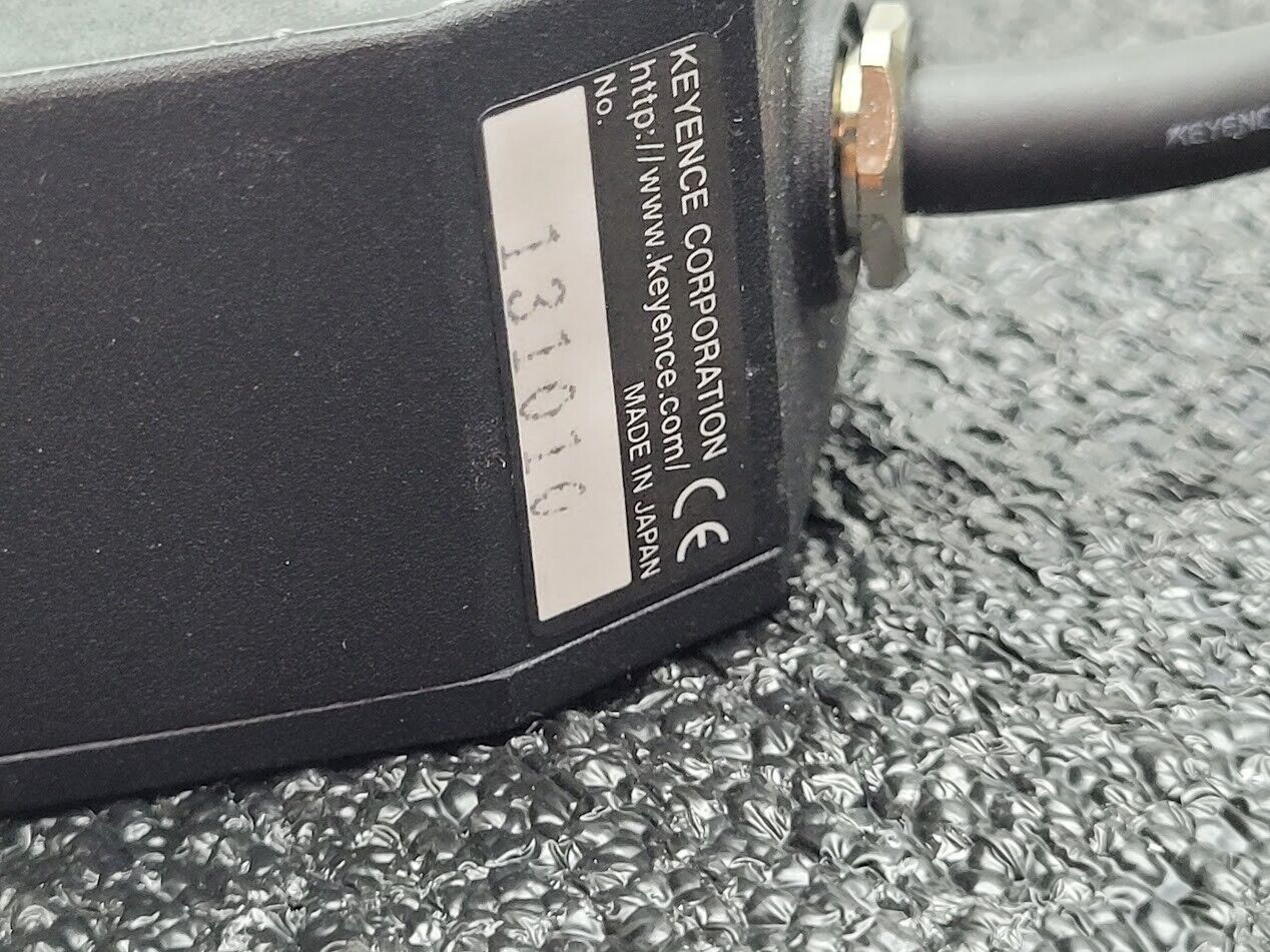 Keyence LK-2101 CCD Laser Displacement Controller LK-081 Laser Sensor, Tested