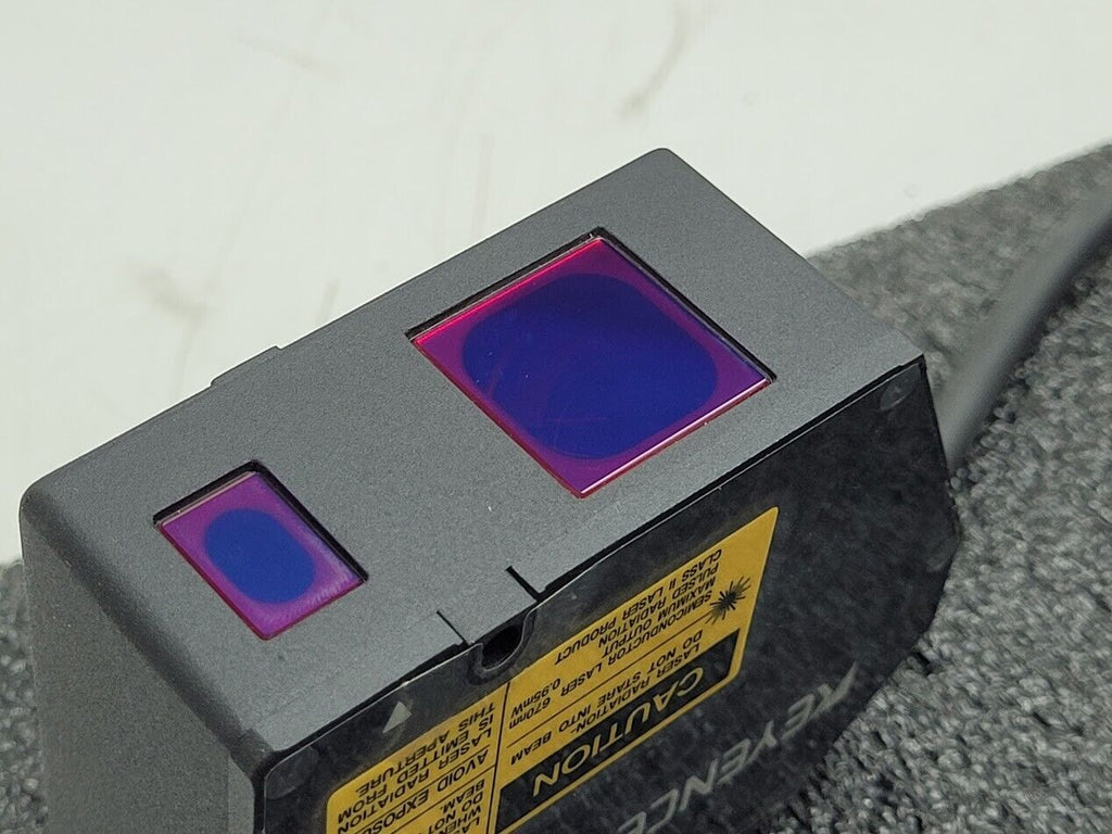 Keyence LK-2101 CCD Laser Displacement Controller LK-081 Laser Sensor, Tested