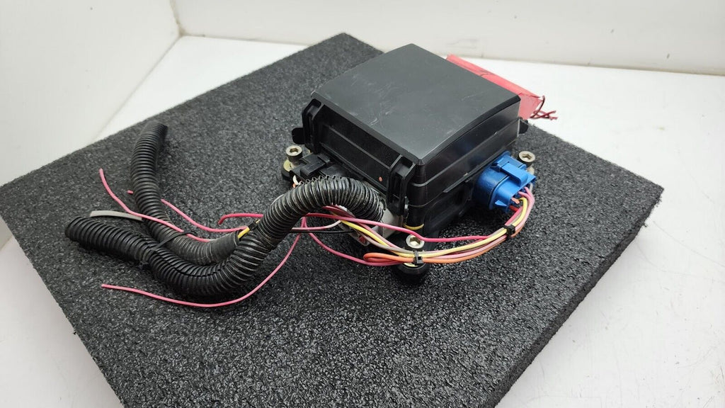 Eaton 31S-002-0 12VDC Power Distribution Module Fuse Relay Holder System A