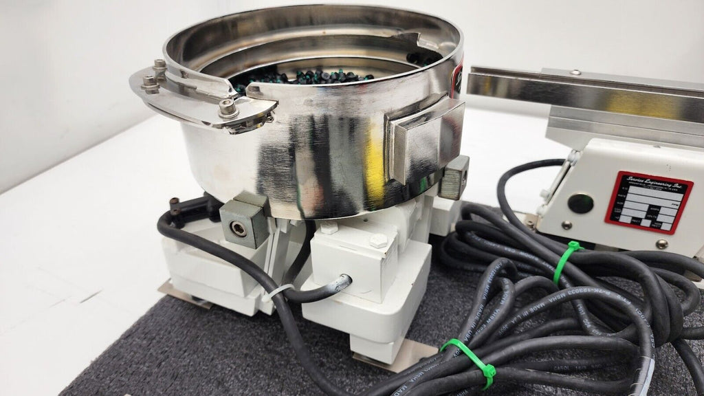 Service Engineering Corp Vibratory Bowl Linear Parts Feeder 23365-1 230VAC 8x5mm