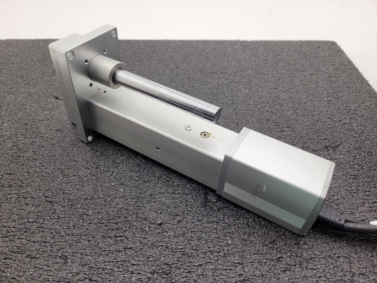 IAI Robo Cylinder Linear Piston Actuator 100mm Stroke matching PCON Controller