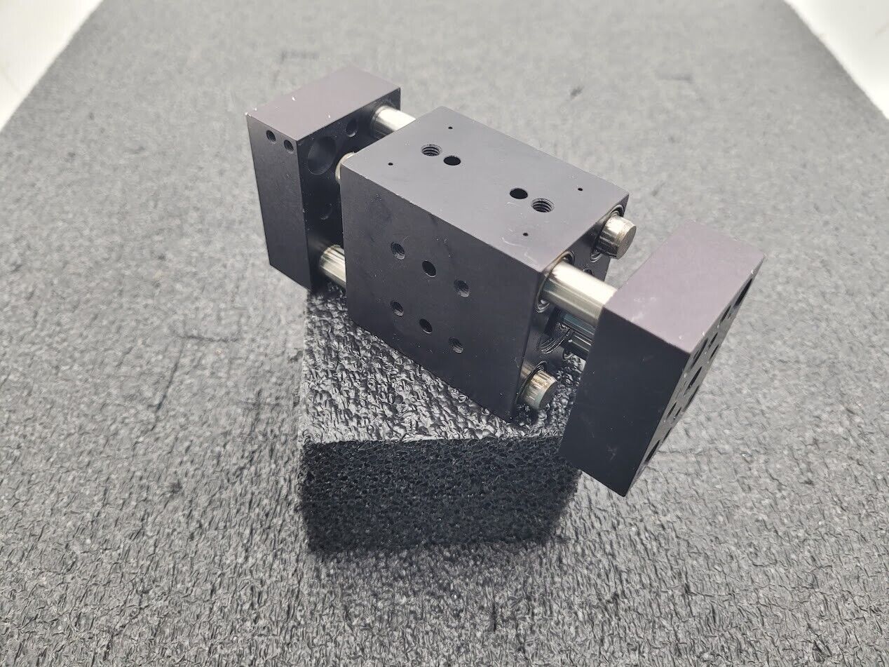 DE-STA-CO Robohand RPW-375M-1 Pneumatic Parallel Robot Gripper 1" Stroke 90ft/lb