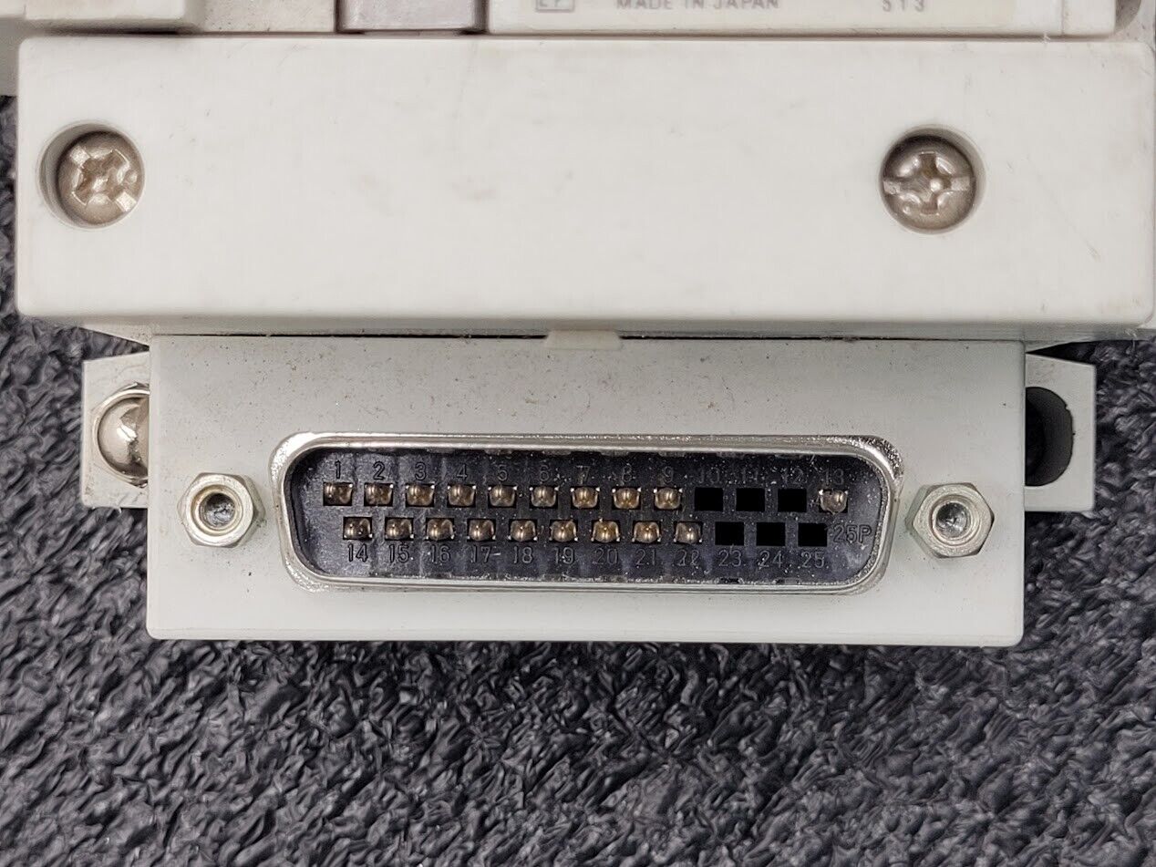 2x SMC Valve Block Solenoid Manifold VQ1200-5 VQ1100-5 24VDC 30 Valves Lot B