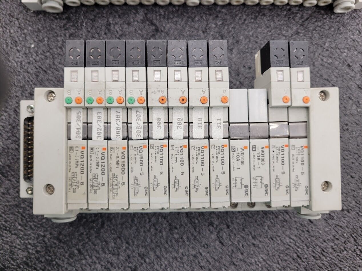 2x SMC Valve Block Solenoid Manifold VQ1200-5 VQ1100-5 24VDC 30 Valves Lot B