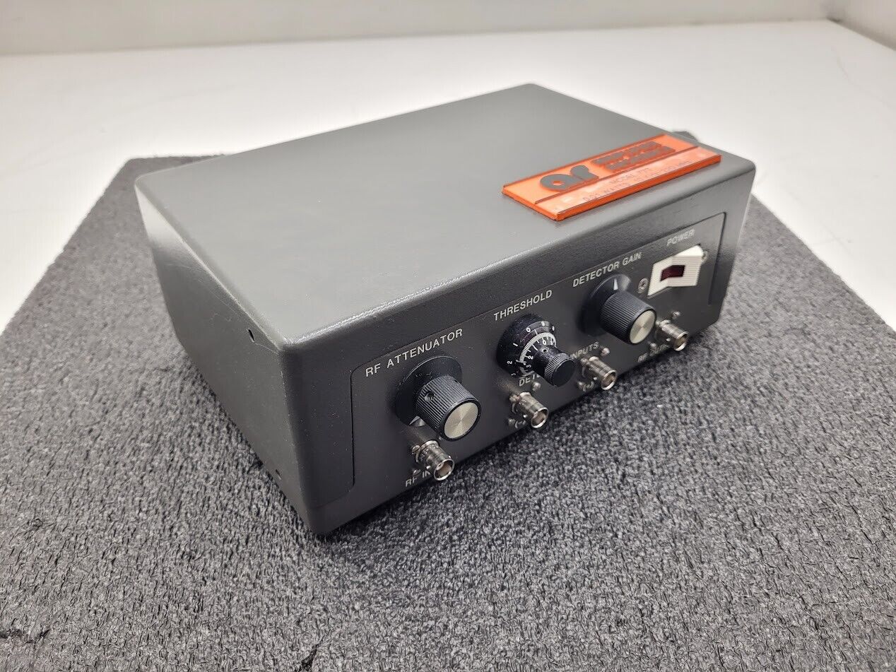 Amplifier Research Model 777 10kHz - 220MHz Solid State Leveling Preamplifier