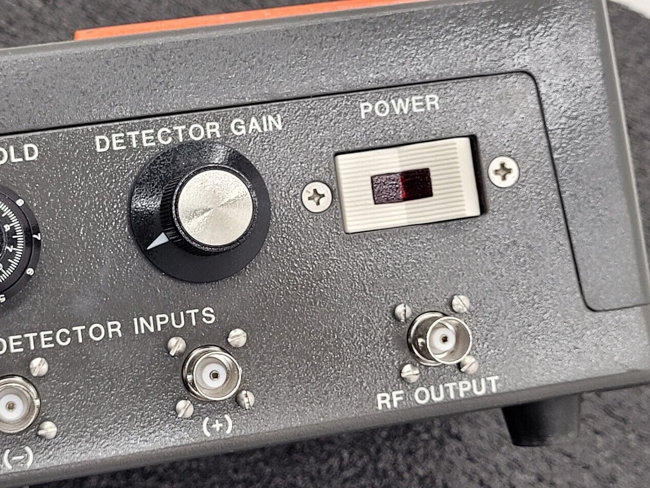 Amplifier Research Model 777 10kHz - 220MHz Solid State Leveling Preamplifier