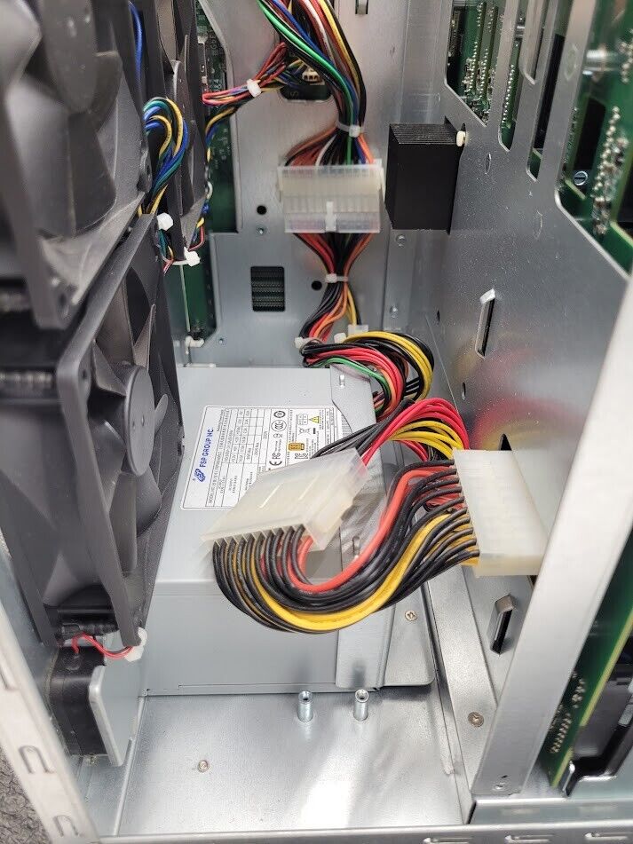 QNAP TS-1685 NAS 16 Bay 8G Intel Xeon D-1531 2.2Ghz 12x LFF 4x SFF SSD 8x M.2