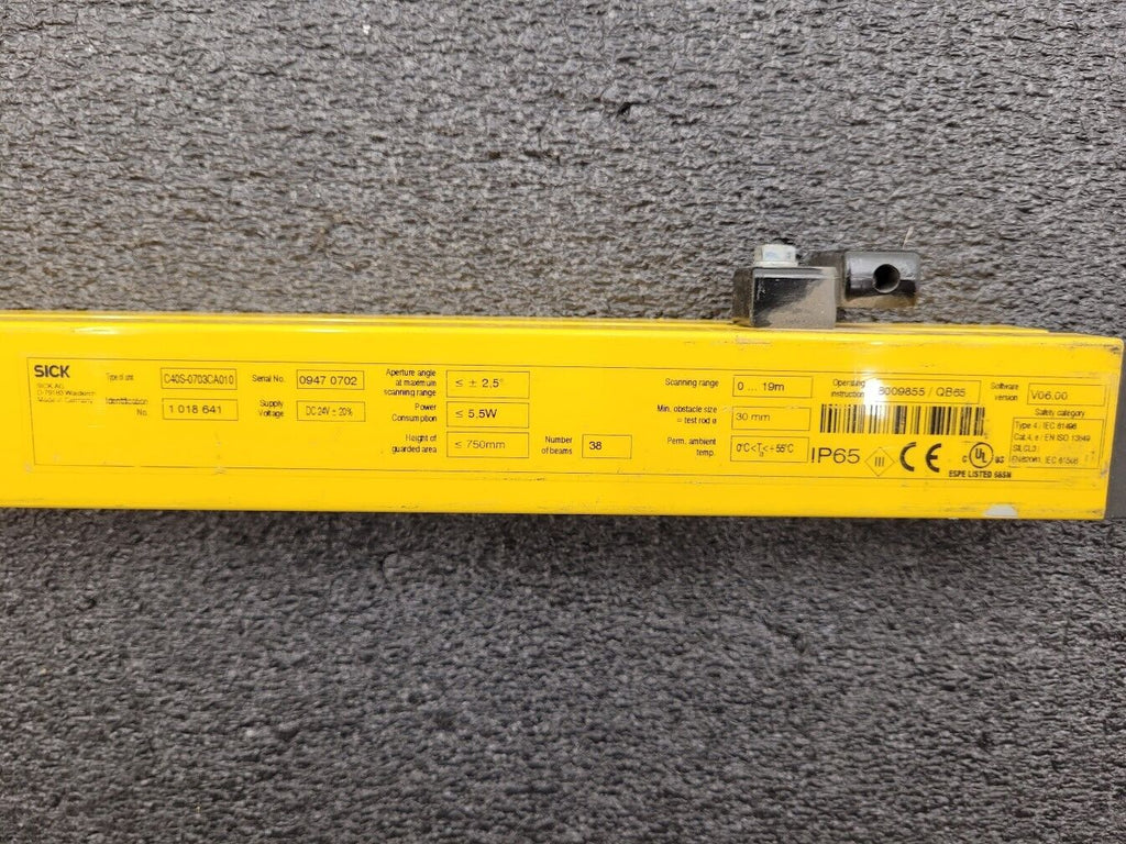 Sick C4000 Light Curtain Safety Screen Sensor 24VDC 0-19m Scanning Range 750mm C