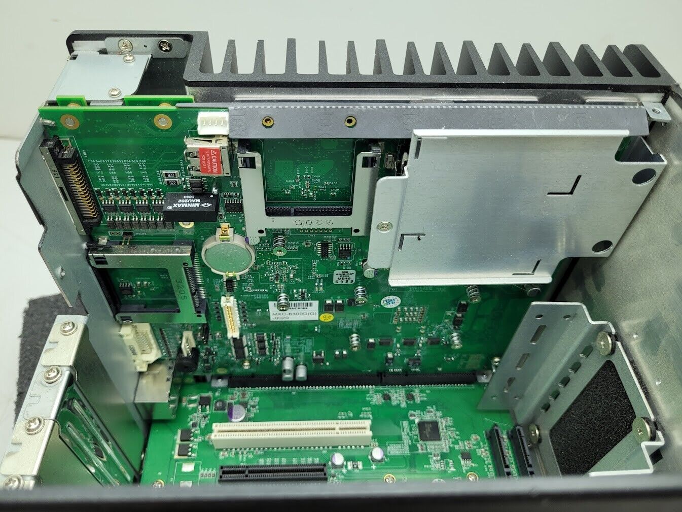 Adlink Technology MXC-6301D(G) Expandable Fanless Embedded Computer i7-3610E