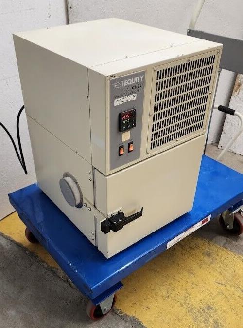TestEquity 105 Half Cube -40C +100C Environmental Chamber Tested Working