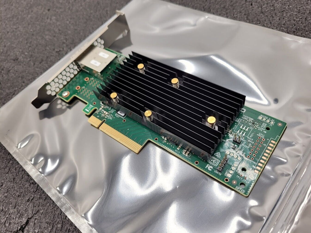 Intel 9400-8e SATA 6Gb/s / SAS 12Gb/s PCIe 8-Port SAS Tri-Mode HBA Broadcom